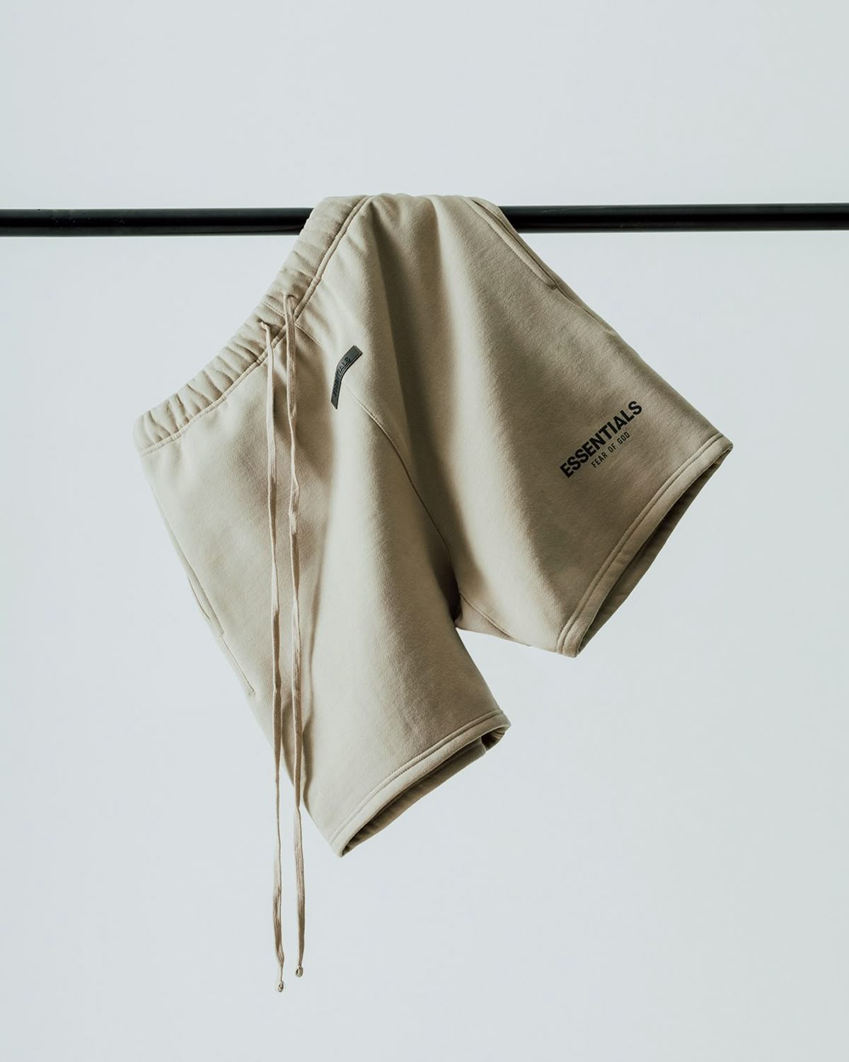 Fear of God Essentials Shorts | Pikastore.cz