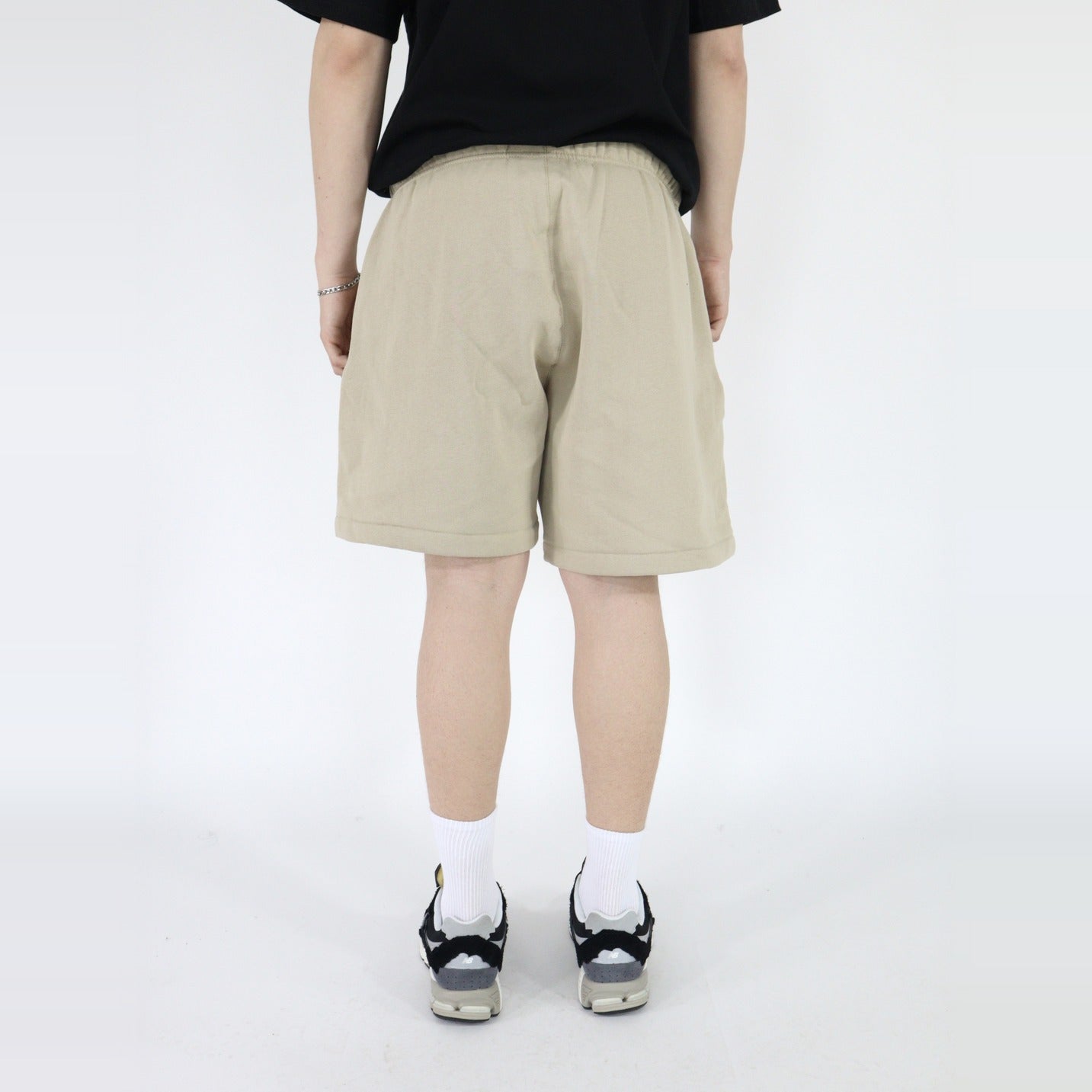 Fear of God Essentials S25 Shorts Timber - PIKASTORE-Fear of God-pikastore.cz