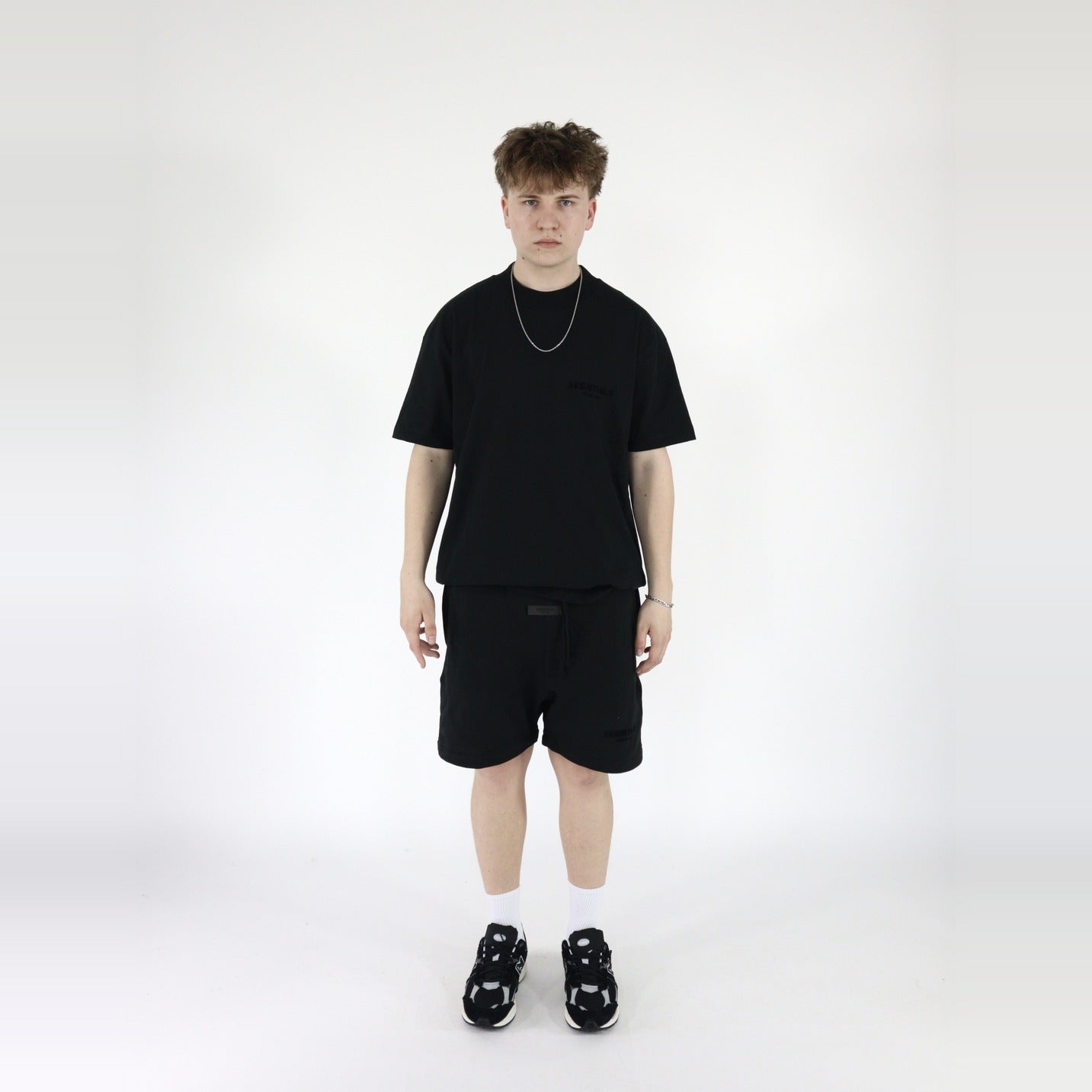 Fear of God Essentials S22 Shorts Stretch Limo - PIKASTORE-Clothing-Fear of God-pikastore.cz
