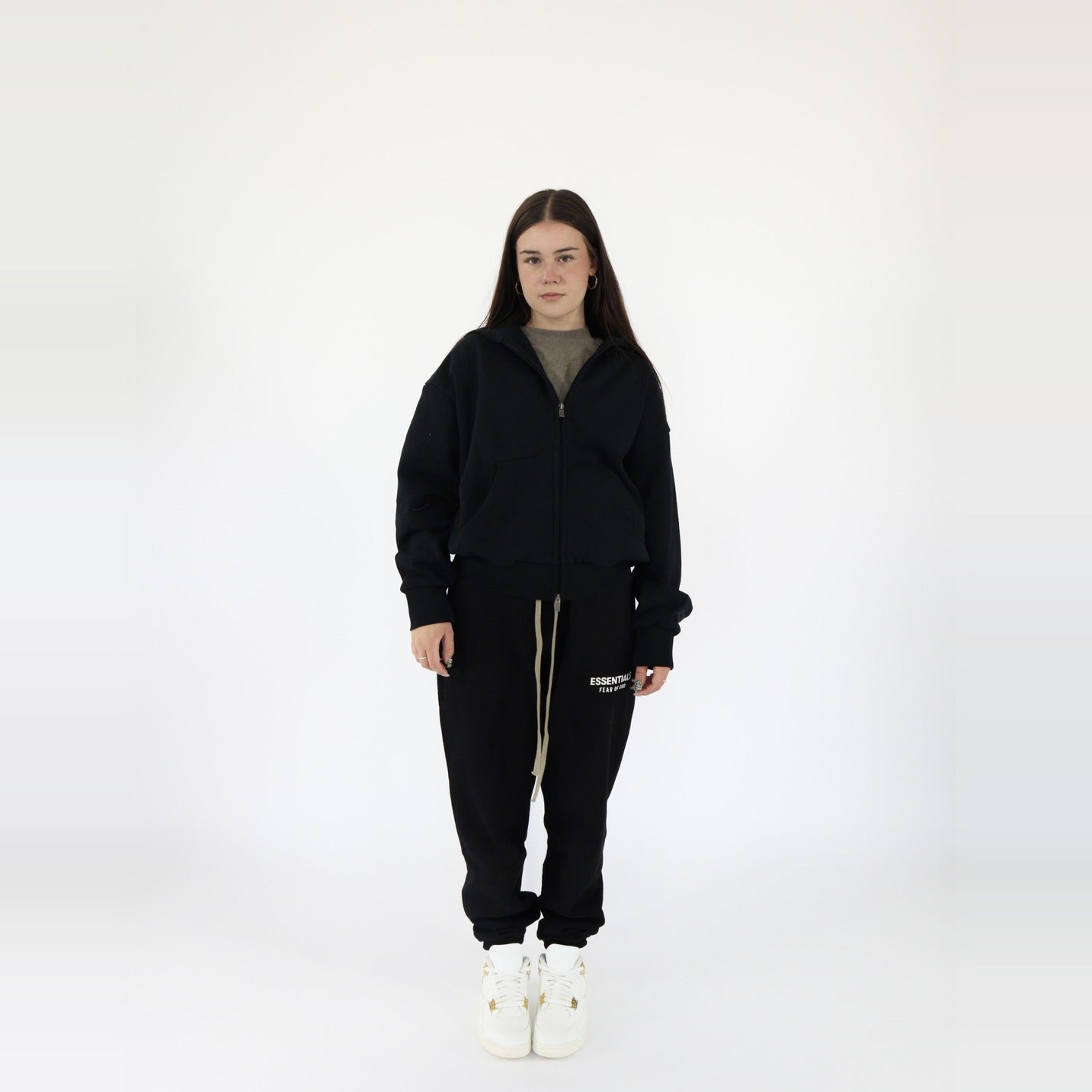 pikastore.cz Fear of God Essentials Fleece Hoodie S24 Black + S24 Sweatpants Black SET-Bundle-pikastore.cz-pikastore.cz