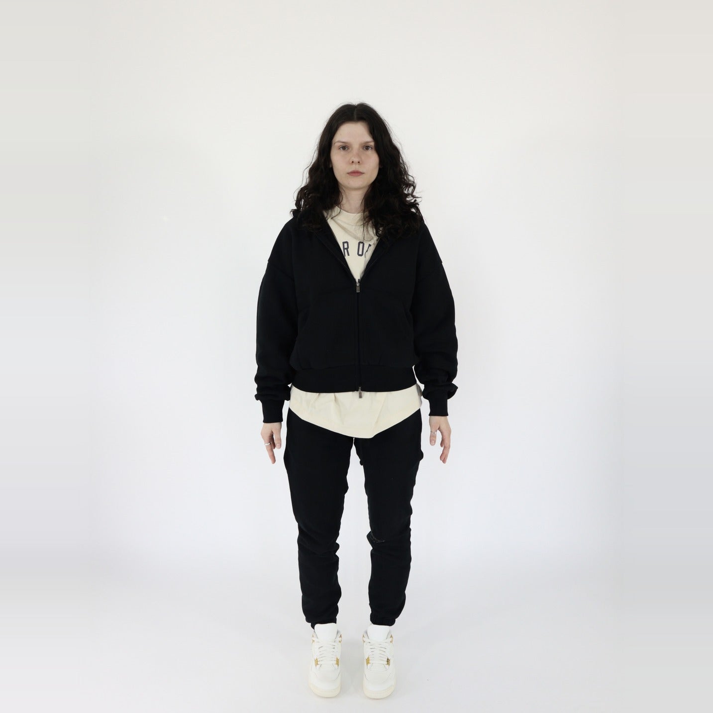 pikastore.cz Fear of God Essentials Classic S25 Zip Hoodie Glossy Jet Black + S25 Sweatpants Black SET-Bundle-pikastore.cz-pikastore.cz