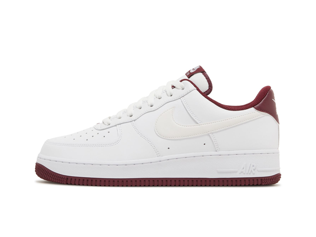 Nike Air Force 1 07 White Dark Beetroot-Nike-pikastore.cz