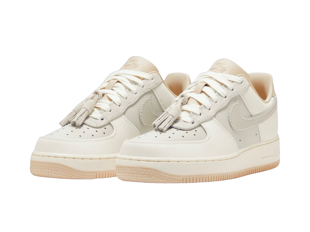 Wmns Air Force 1 Low Light Bone Suede Tassels-Nike-pikastore.cz