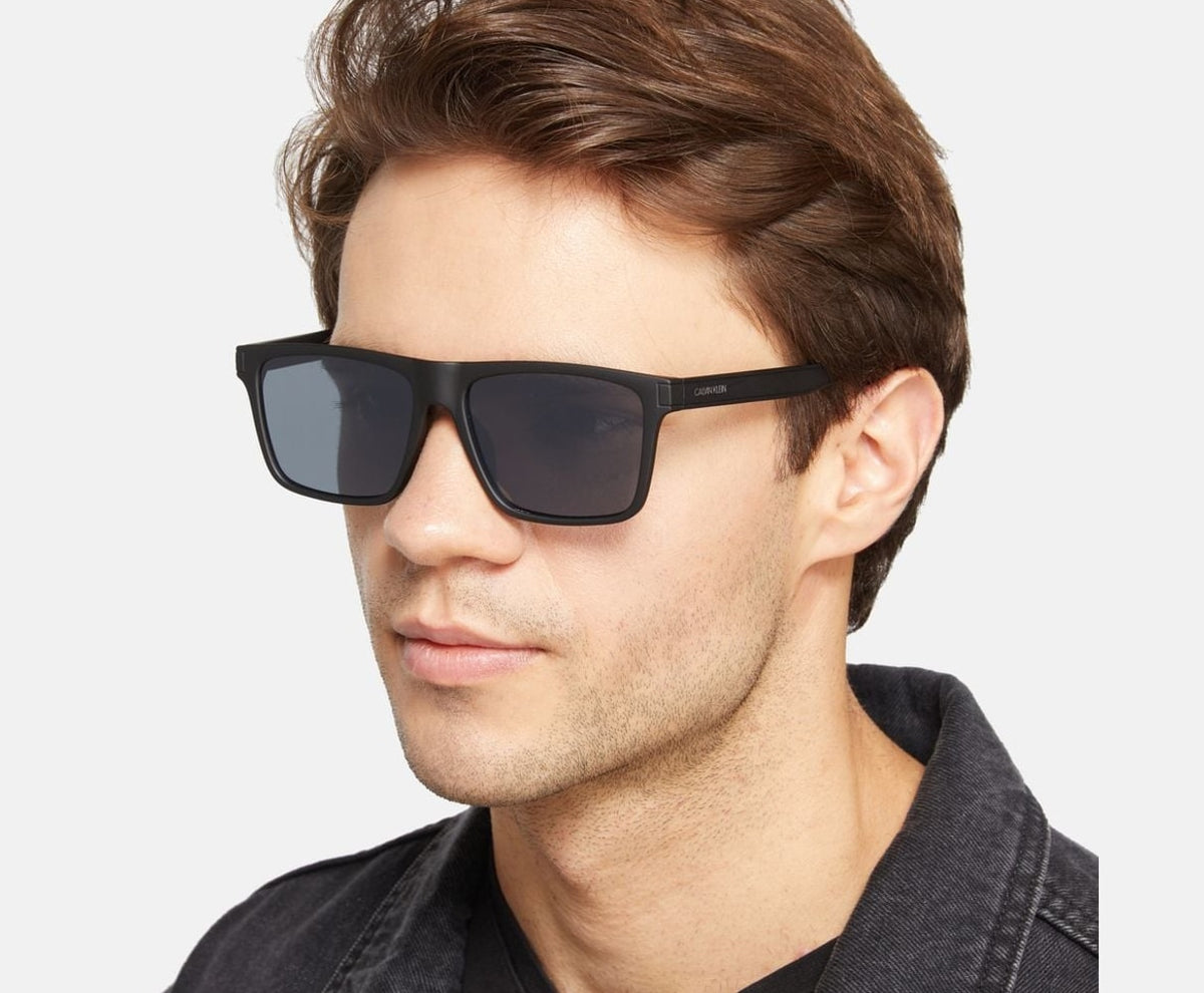 Calvin Klein Sunglasses Black – occhiali – foto 4 di 4