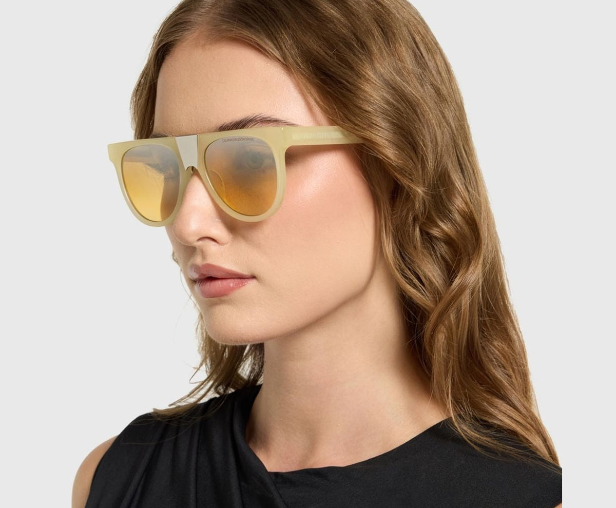Calvin Klein Sunglasses Light Yellow – accessoarer – foto 4 av 4