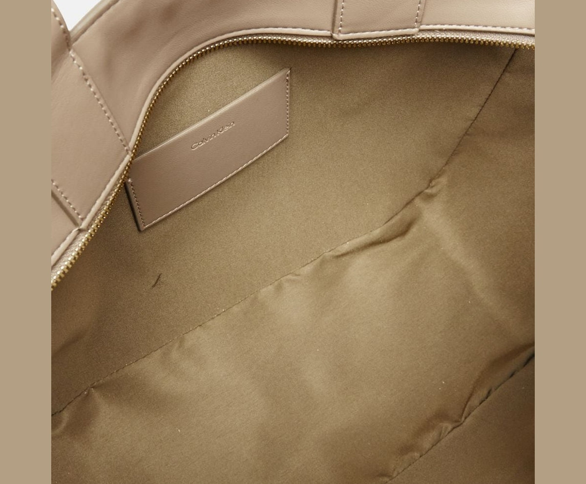 Calvin Klein Tote Bag Taupe – taška – fotka 3 z 5