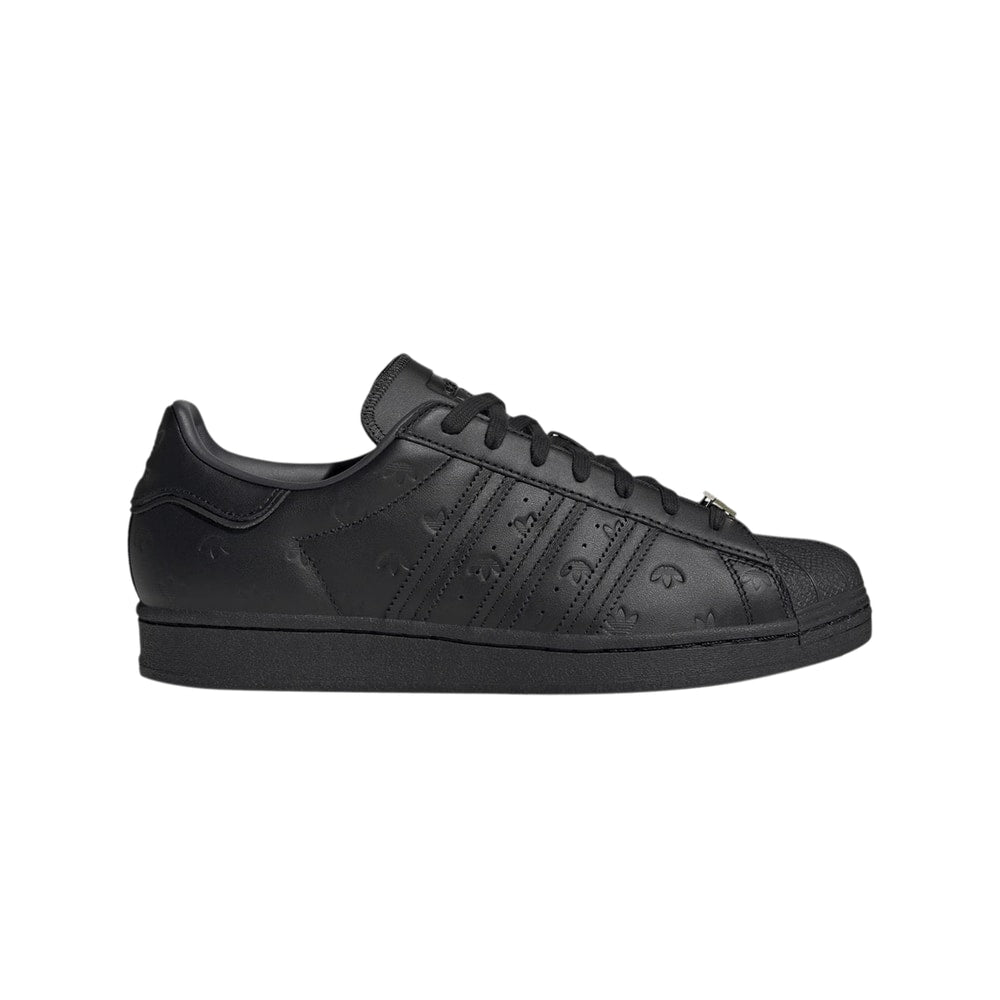 adidas Superstar Allover Debossed Trefoils - Black – zapatos, negro