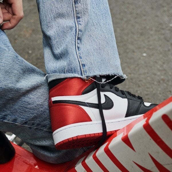 Nike Air Jordan 1 Retro High Satin Black Toe-Air Jordan-pikastore.cz