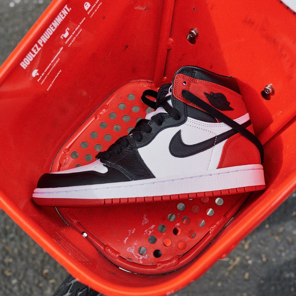 Nike Air Jordan 1 Retro High Satin Black Toe-Air Jordan-pikastore.cz