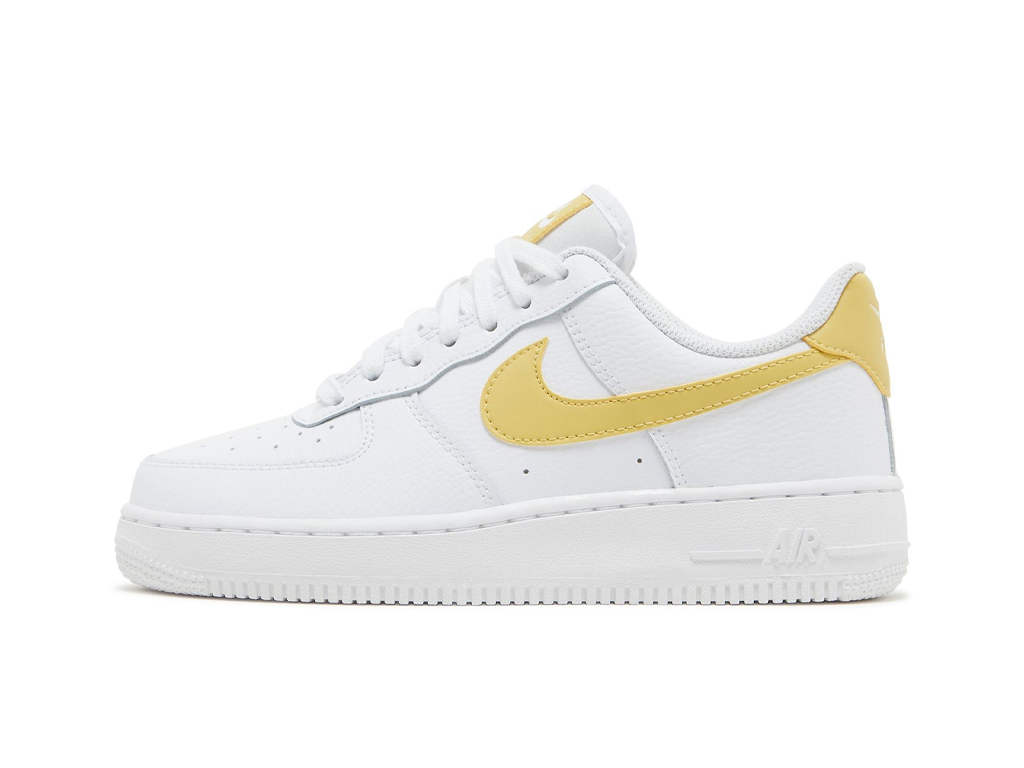 Wmns Air Force 1 07 Saturn Gold