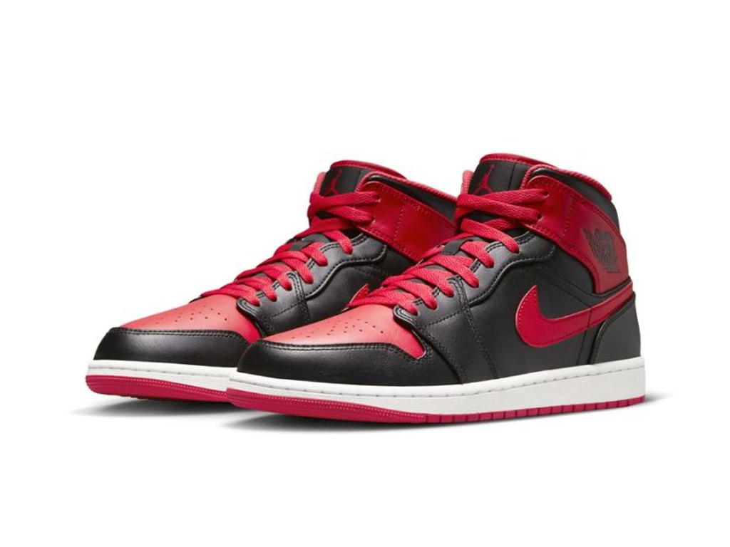 Jordan 1 Mid Alternate Bred (2022.)