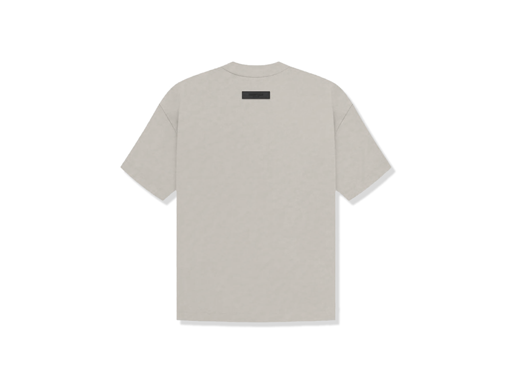 Fear of God Essentials S24 T-Shirt Sand - PIKASTORE