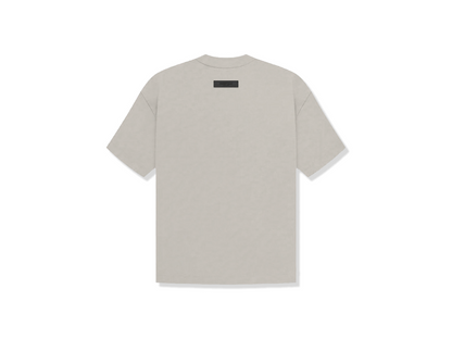 Fear of God Essentials S24 T-Shirt Sand - PIKASTORE