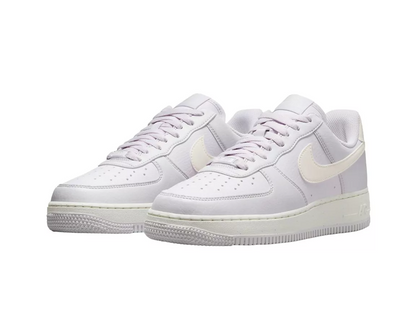 Nike Wmns Air Force 1 07 SE Barely Grape