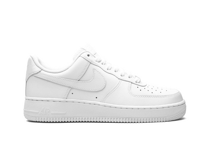 Nike Air Force 1 07 Triple White