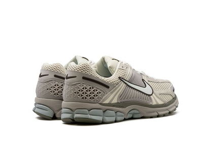 Nike Air Zoom Vomero 5 Light Orewood Brown