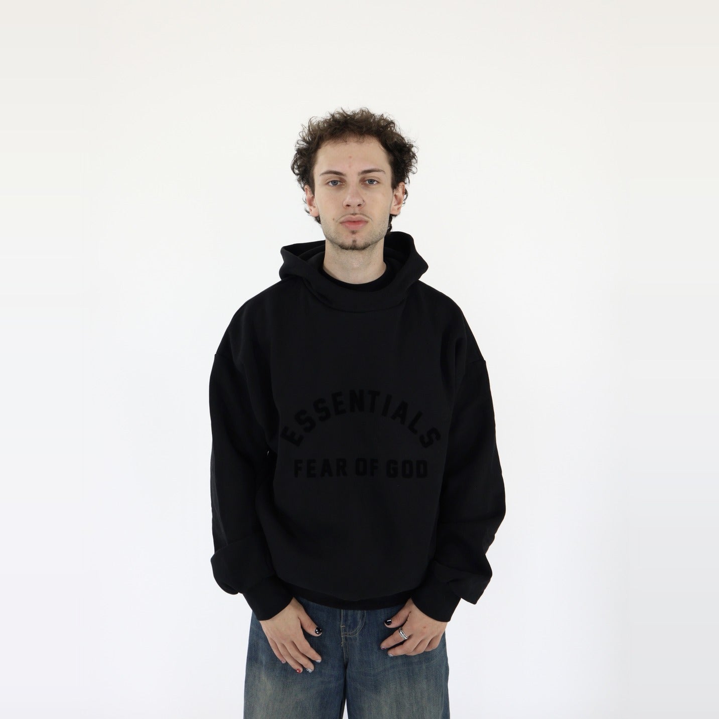 Fear of God Essentials S23 Hoodie Jet Black - PIKASTORE-Clothing-Fear of God-pikastore.cz