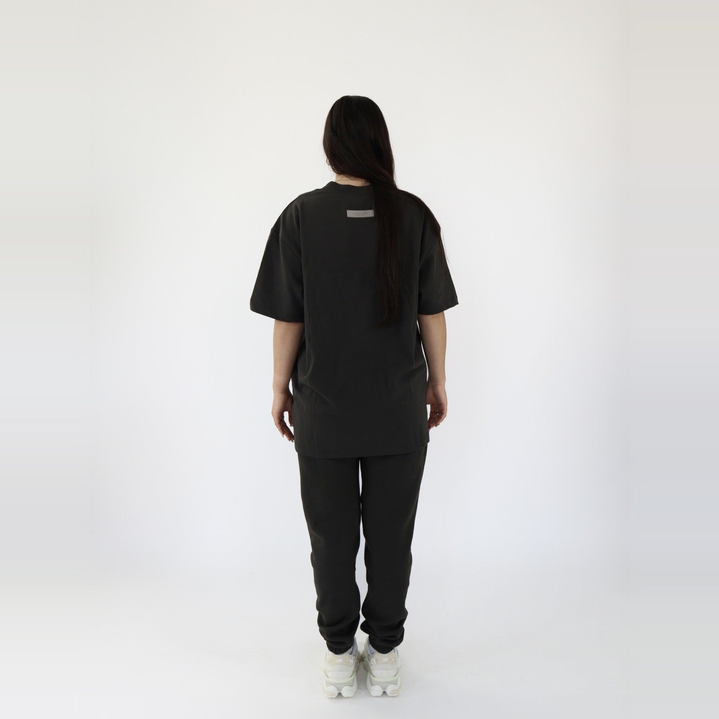 pikastore.cz - Fear of God Essentials S22 1977 Tee Iron + 1977 Sweatpants Iron-Bundle-pikastore.cz-pikastore.cz