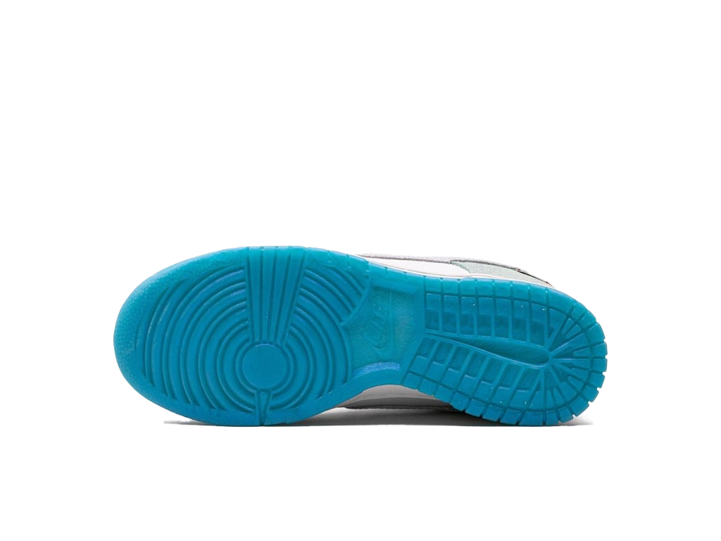 Nike Dunk Low LX Year of the Dragon (2024) (Women's)-sneakers-Nike-pikastore.cz