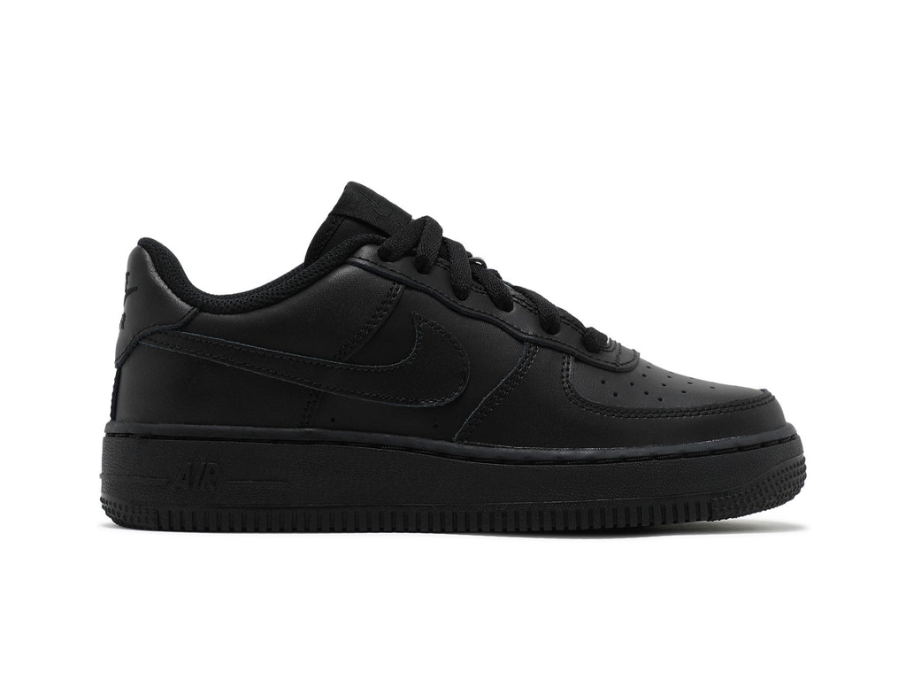 Nike Air Force 1 LE GS Triple Black-Nike-pikastore.cz