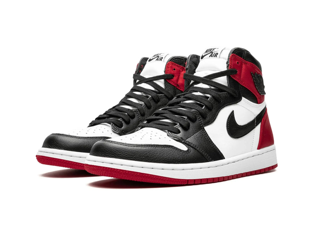 Nike Wmns Air Jordan 1 Retro High Satin Black Toe-Air Jordan-pikastore.cz