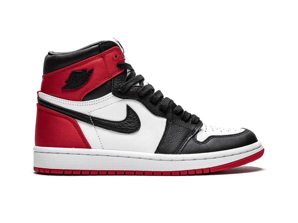 Nike Wmns Air Jordan 1 Retro High Satin Black Toe-Air Jordan-pikastore.cz