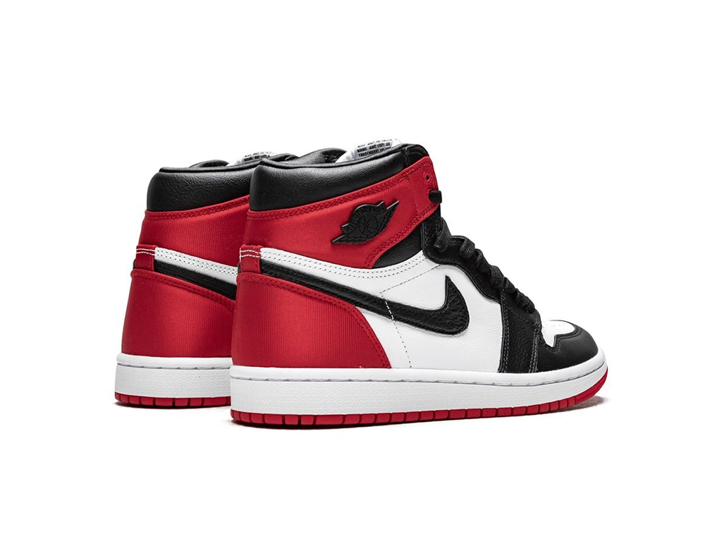 Nike Wmns Air Jordan 1 Retro High Satin Black Toe-Air Jordan-pikastore.cz