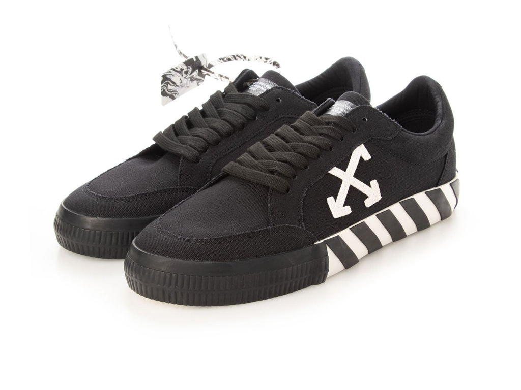 Off-White Vulc Sneaker Low Black White