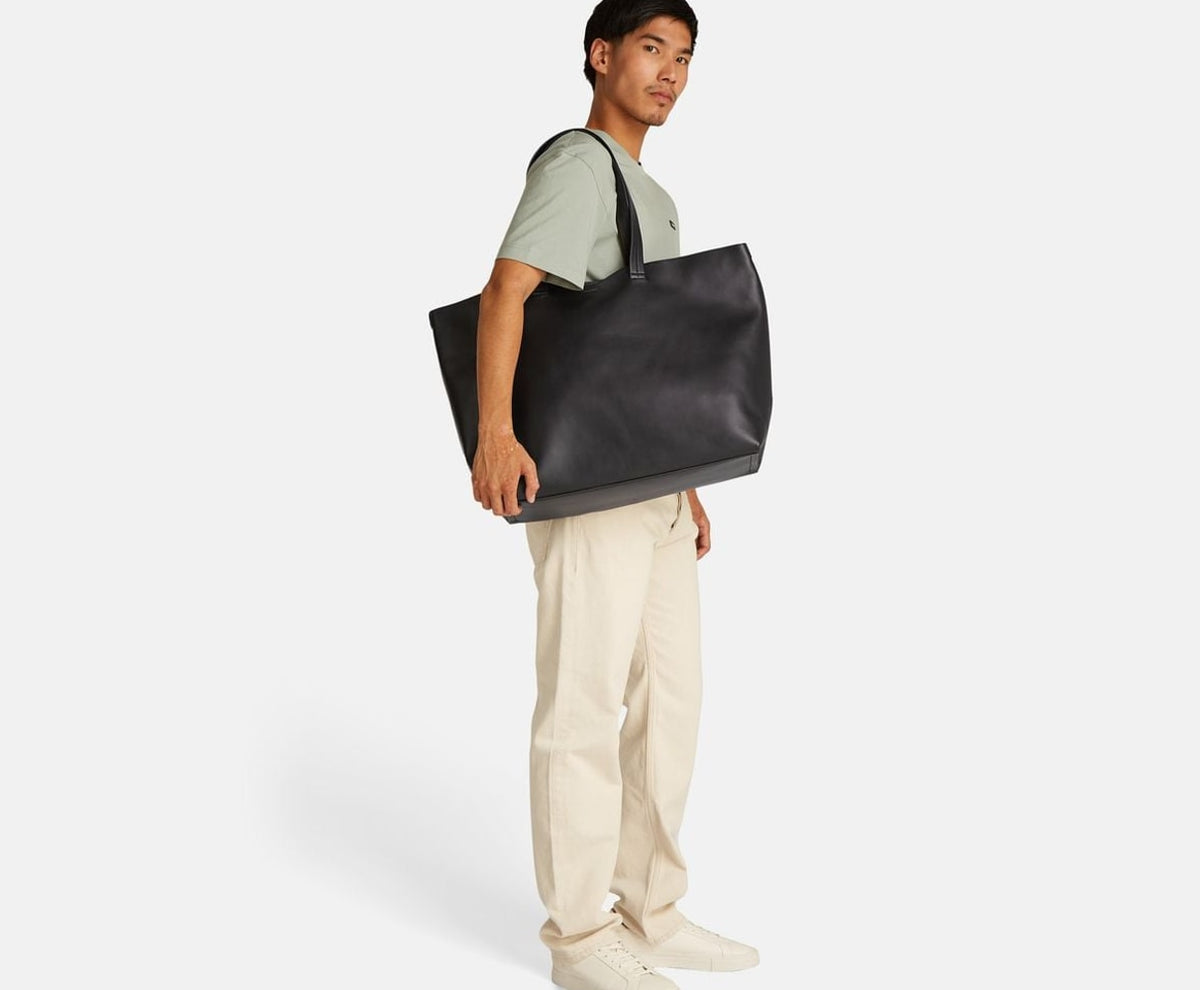 Calvin Klein Leather tote bag Black – taška – fotka 5 z 5