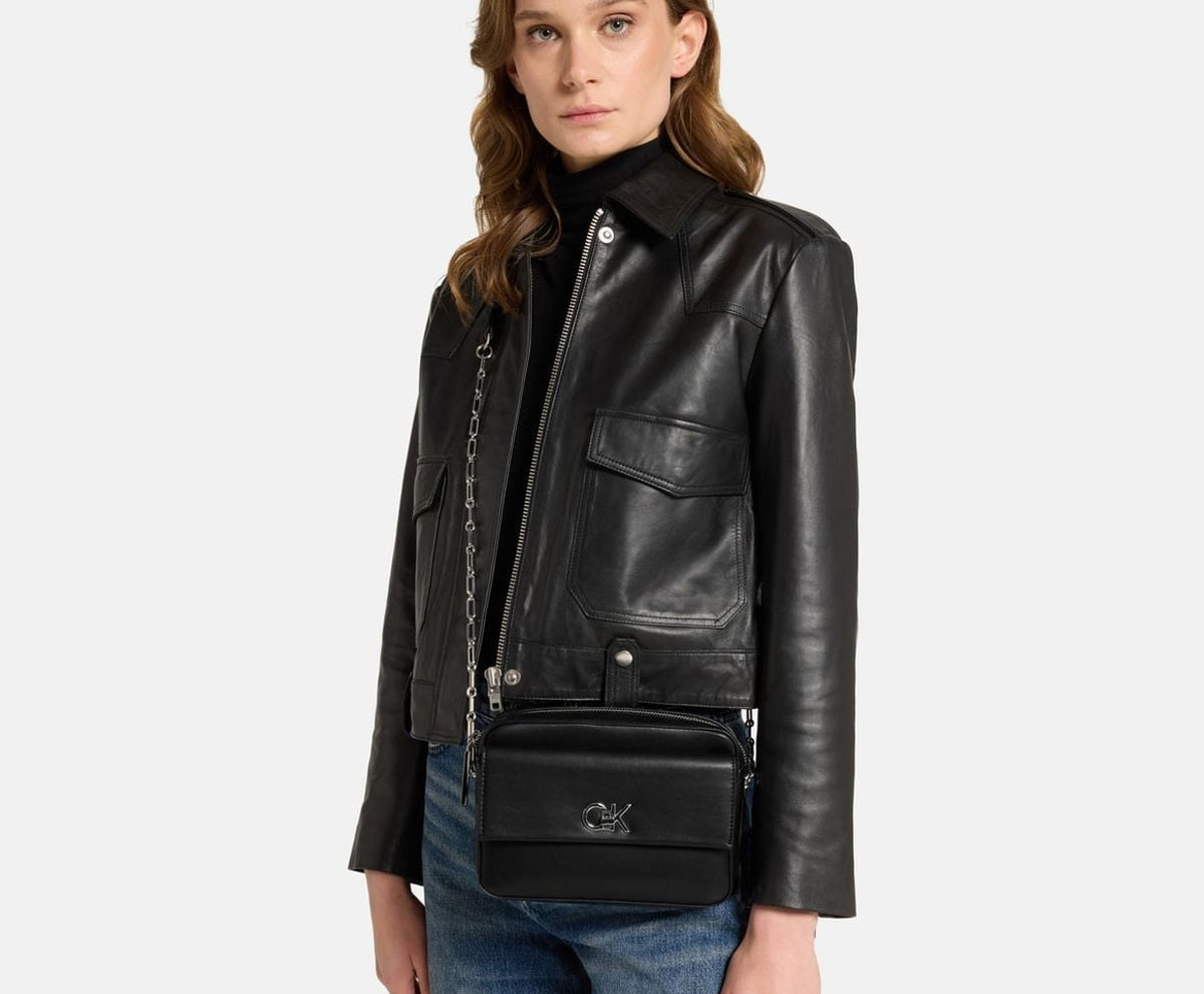 Calvin Klein Cross-body bag Black – taška – fotka 5 z 5